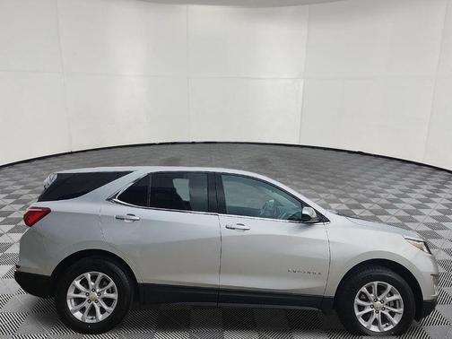 Silver Ice Metallic 2020 Chevrolet Equinox 1LT