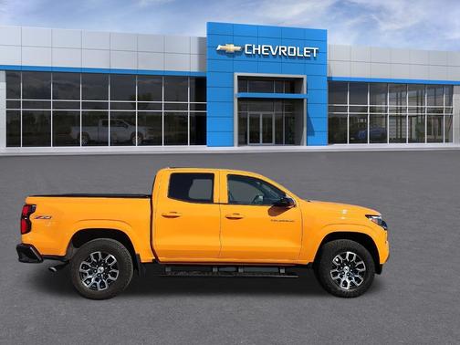 Sunrise Orange 2025 Chevrolet Colorado Z71