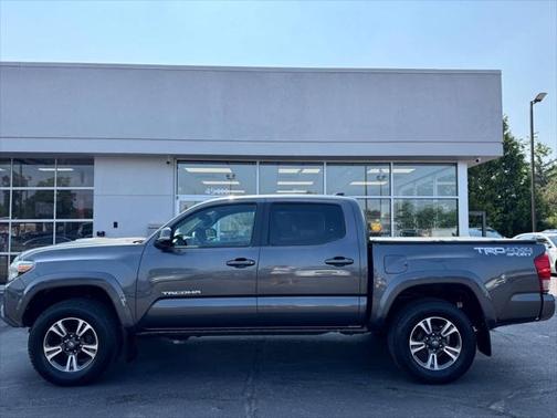 2017 Toyota Tacoma TRD Sport