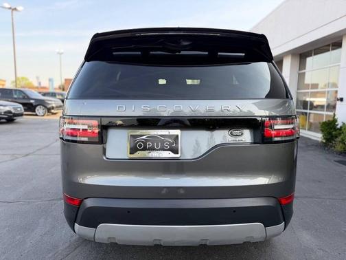 Carpathian Grey Metallic 2019 Land Rover Discovery HSE