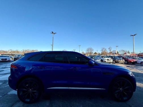 2017 Jaguar F-PACE First Edition