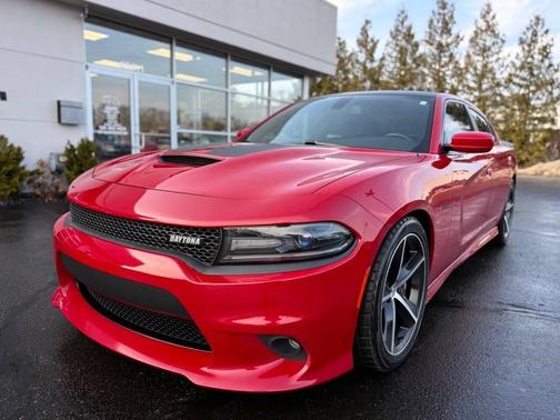 2017 Dodge Charger SE