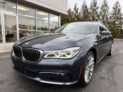 2016 BMW 750 i xDrive