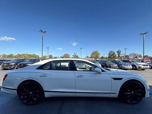 2021 Bentley Flying Spur V8