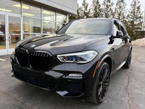 2021 BMW X5 M50i
