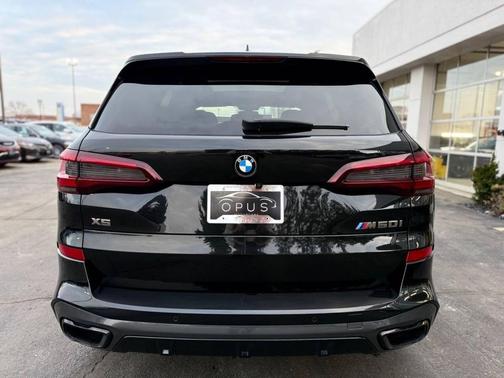 2021 BMW X5 M50i