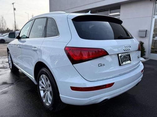 2016 Audi Q5 2.0T Premium Plus