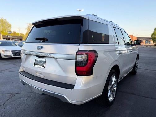 White Platinum Metallic Tri-Coat 2019 Ford Expedition Platinum