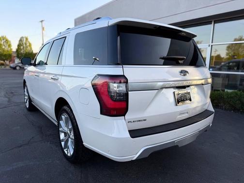 White Platinum Metallic Tri-Coat 2019 Ford Expedition Platinum
