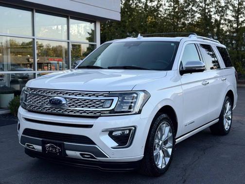 White Platinum Metallic Tri-Coat 2019 Ford Expedition Platinum