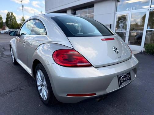 2013 Volkswagen Beetle 2.0L TDI