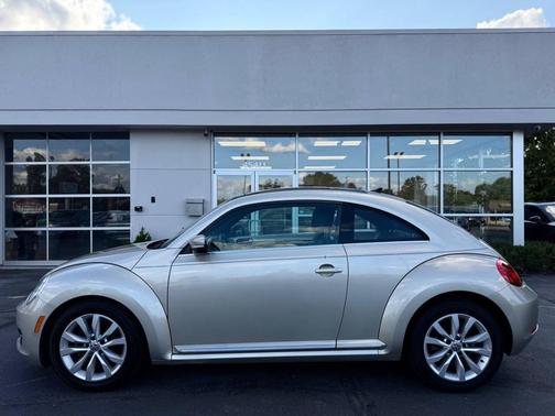 2013 Volkswagen Beetle 2.0L TDI