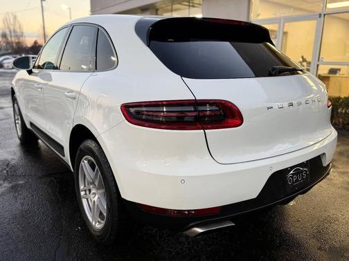 2017 Porsche Macan Base AWD 4dr SUV