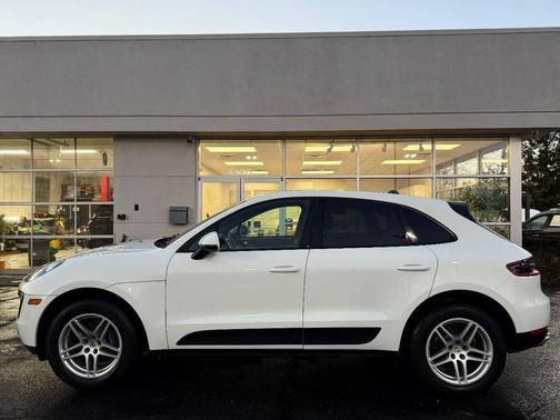 2017 Porsche Macan Base AWD 4dr SUV