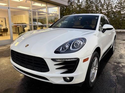 2017 Porsche Macan Base AWD 4dr SUV