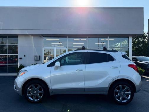 White Pearl Tricoat 2013 Buick Encore Premium