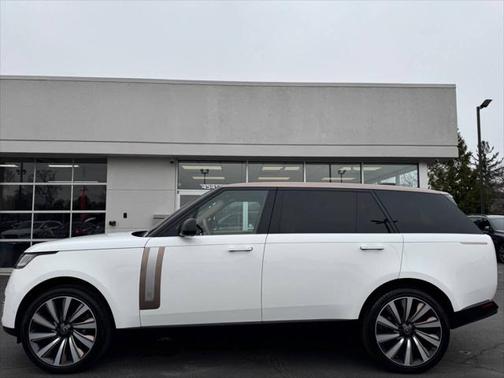 2022 Land Rover Range Rover P530 SV LWB AWD 4dr SUV (midyear release)