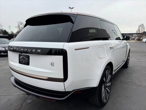 2022 Land Rover Range Rover P530 SV LWB AWD 4dr SUV (midyear release)
