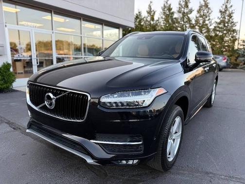 2018 Volvo XC90 T5 Momentum