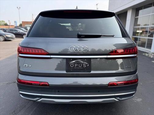 2021 Audi Q7 55 Premium Plus