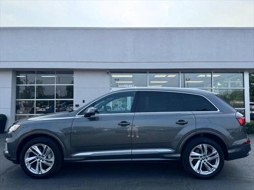 2021 Audi Q7 55 Premium Plus