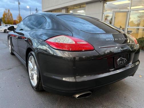 2012 Porsche Panamera 4