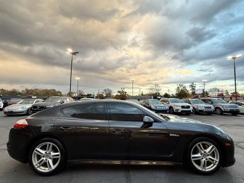 2012 Porsche Panamera 4