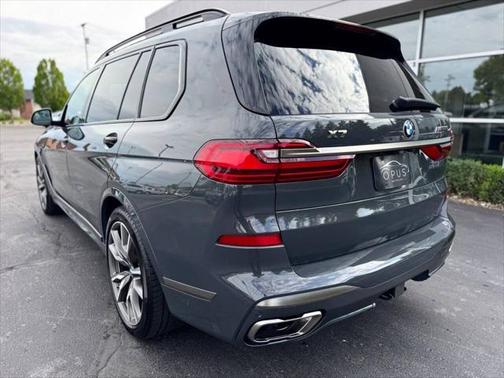 2021 BMW X7 M50i