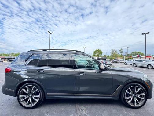 2021 BMW X7 M50i