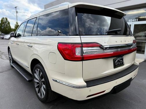 2018 Lincoln Navigator Select
