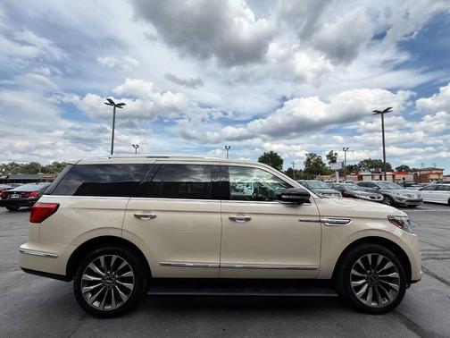 2018 Lincoln Navigator Select