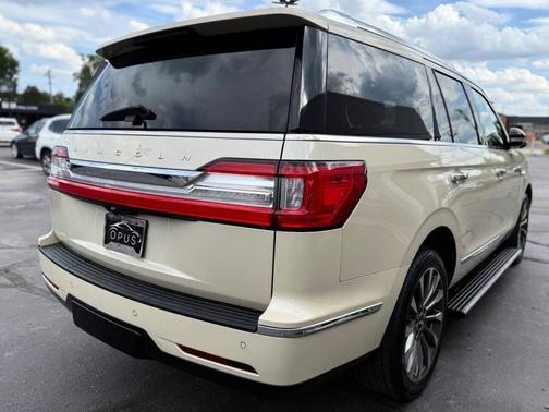 2018 Lincoln Navigator Select