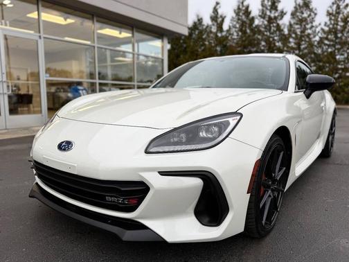 2025 Subaru BRZ tS