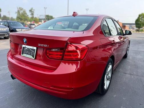 2012 BMW 328 328i 4dr Sedan
