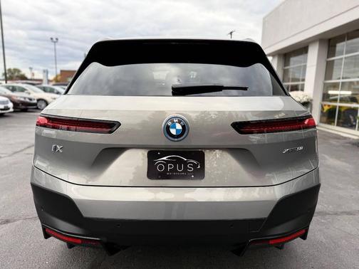 2022 BMW iX xDrive50