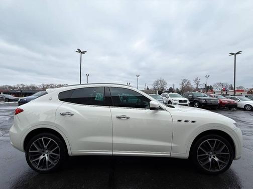 2017 Maserati Levante S