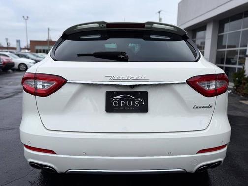 2017 Maserati Levante S