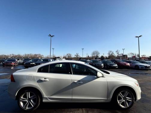 2015 Volvo S60 T5 Premier Plus