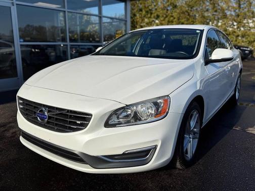 2015 Volvo S60 T5 Premier Plus