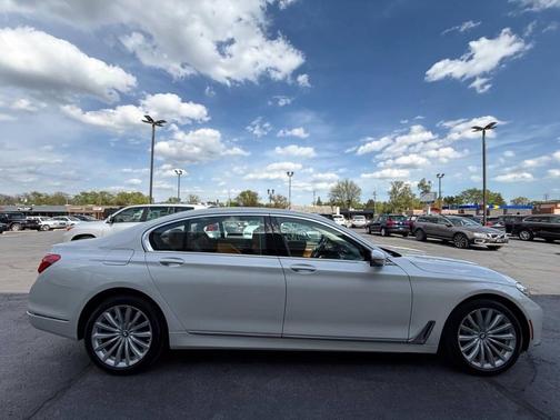 Alpine White 2017 BMW 740 xDrive