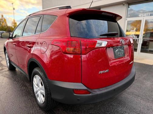 2013 Toyota RAV4 LE