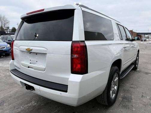 2018 Chevrolet Suburban LT