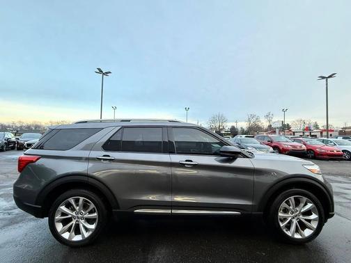 2021 Ford Explorer Platinum