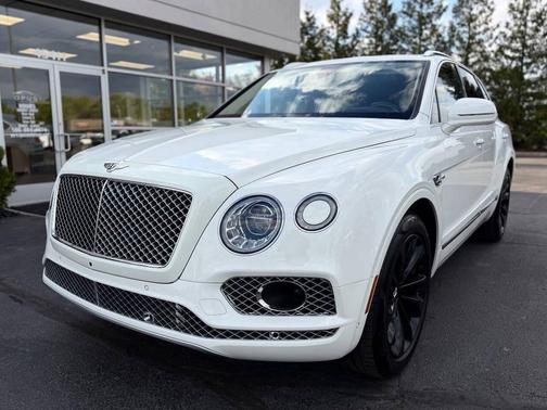 Glacier White Solid 2017 Bentley Bentayga W12