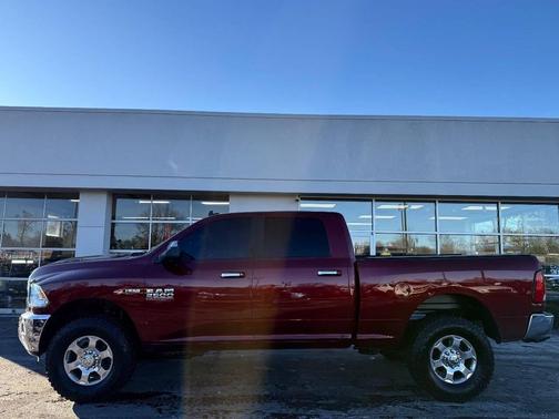 2018 RAM 2500 Big Horn Crew Cab 4x4 6'4' Box