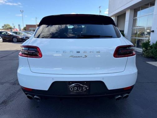 2016 Porsche Macan S