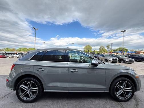 Quantum Gray 2019 Audi SQ5 3.0T Premium Plus
