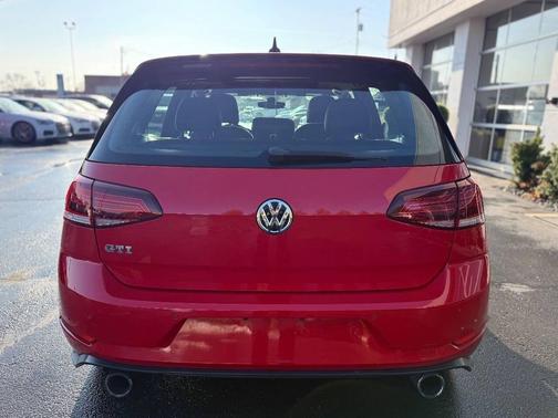 2018 Volkswagen Golf GTI 2.0T S 4-Door