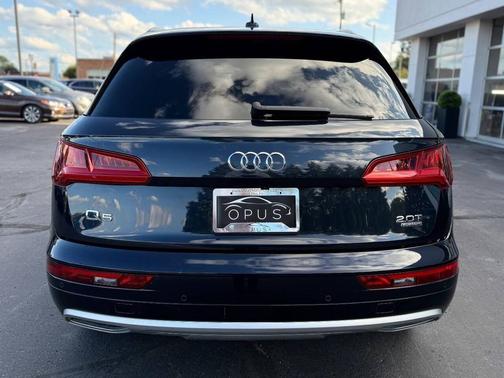 2018 Audi Q5 2.0T Premium Plus