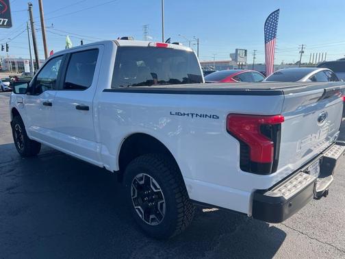 2022 Ford F-150 Lightning Pro